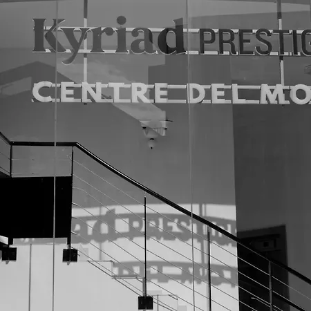 Hotel Kyriad Prestige Centre Gare 4*