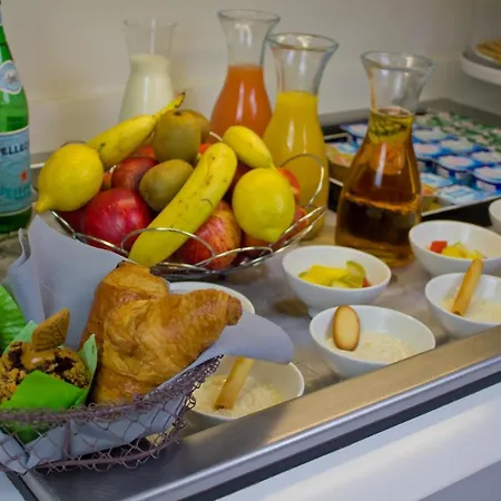 Hotel Kyriad Prestige Centre Gare 4*