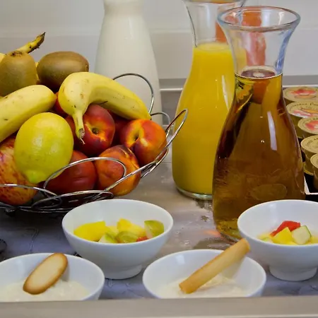 Hotel Kyriad Prestige Centre Gare