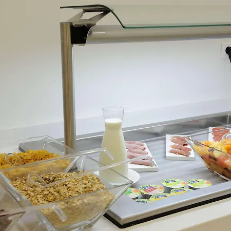 Kyriad Prestige Centre Gare Hotel 4*