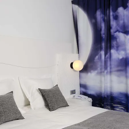 Kyriad Prestige Centre Gare 4*