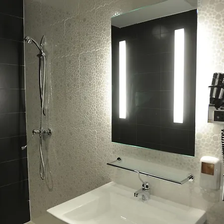 Kyriad Prestige Centre Gare Hotel Perpignan