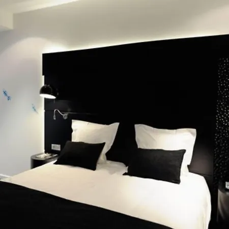 Отель Kyriad Prestige Centre Gare Перпиньан