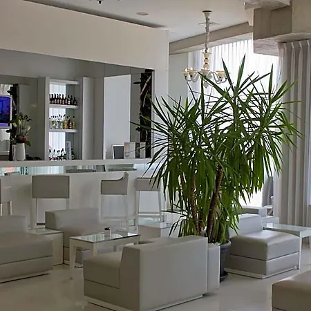 Kyriad Prestige Centre Del Mon 4* Perpignan