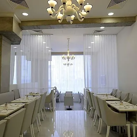 Kyriad Prestige Centre Del Mon Hotel Perpignan