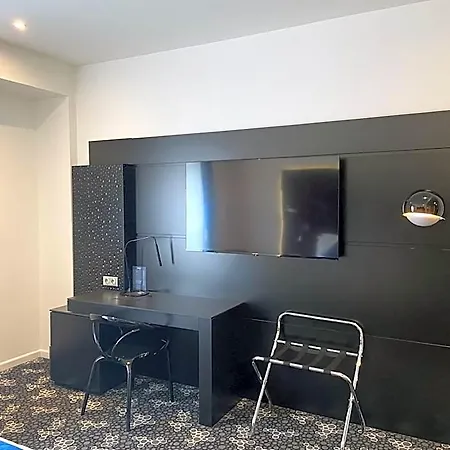 Kyriad Prestige Centre Del Mon Perpignan