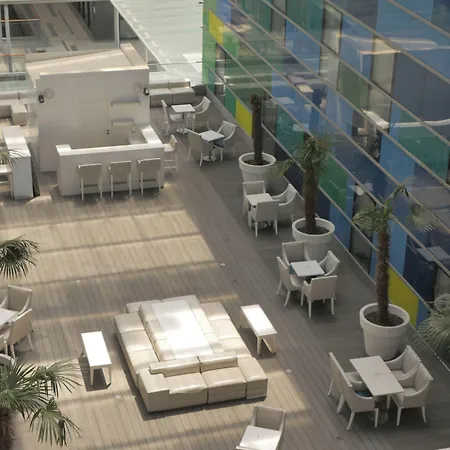 Kyriad Prestige Centre Gare Hotel 4*
