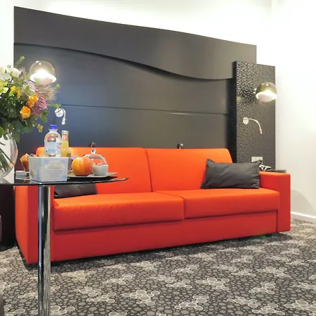 Hotel Kyriad Prestige Centre Gare 4*