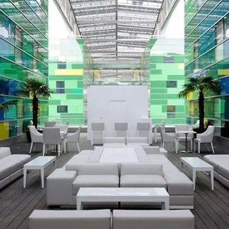 Szálloda Kyriad Prestige Perpignan Centre Gare 4*