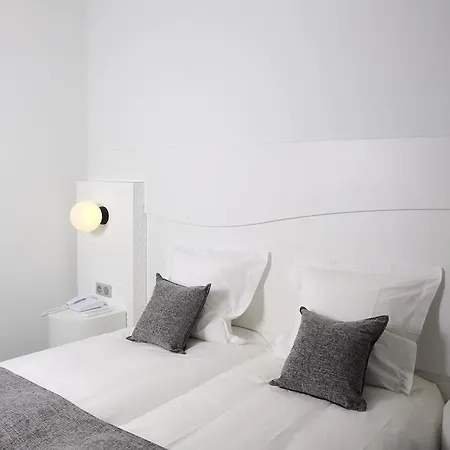Szálloda Kyriad Prestige Perpignan Centre Gare 4*