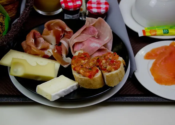 Kyriad Prestige Centre Gare Περπινιάν