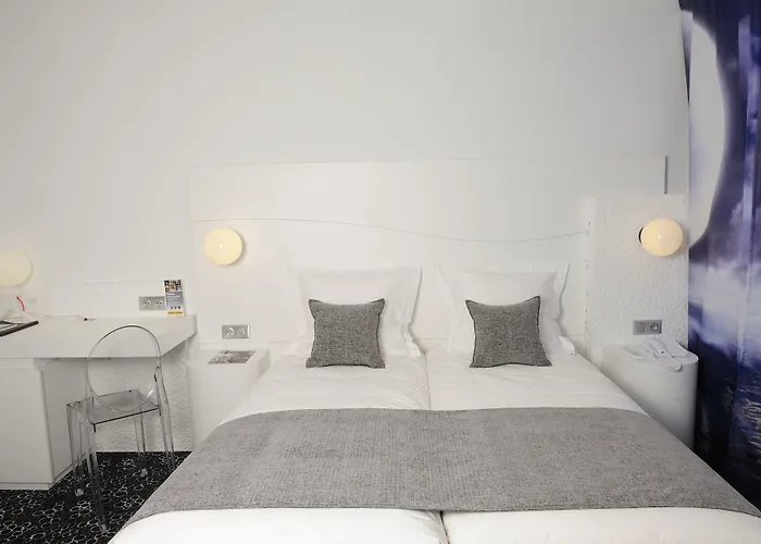 Ξενοδοχείο Kyriad Prestige Centre Gare Περπινιάν