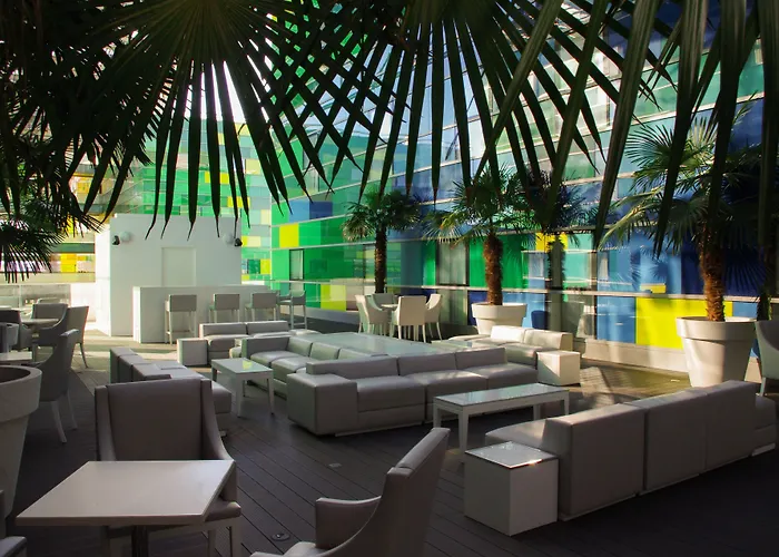 Kyriad Prestige Centre Gare Περπινιάν