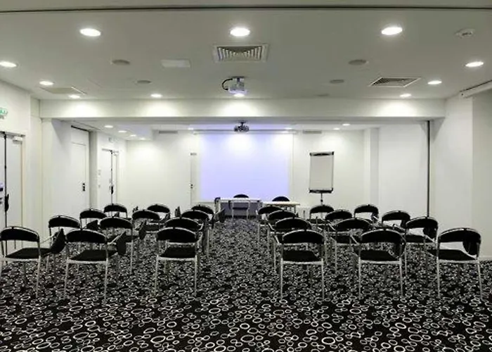 Ξενοδοχείο Kyriad Prestige Centre Gare 4*